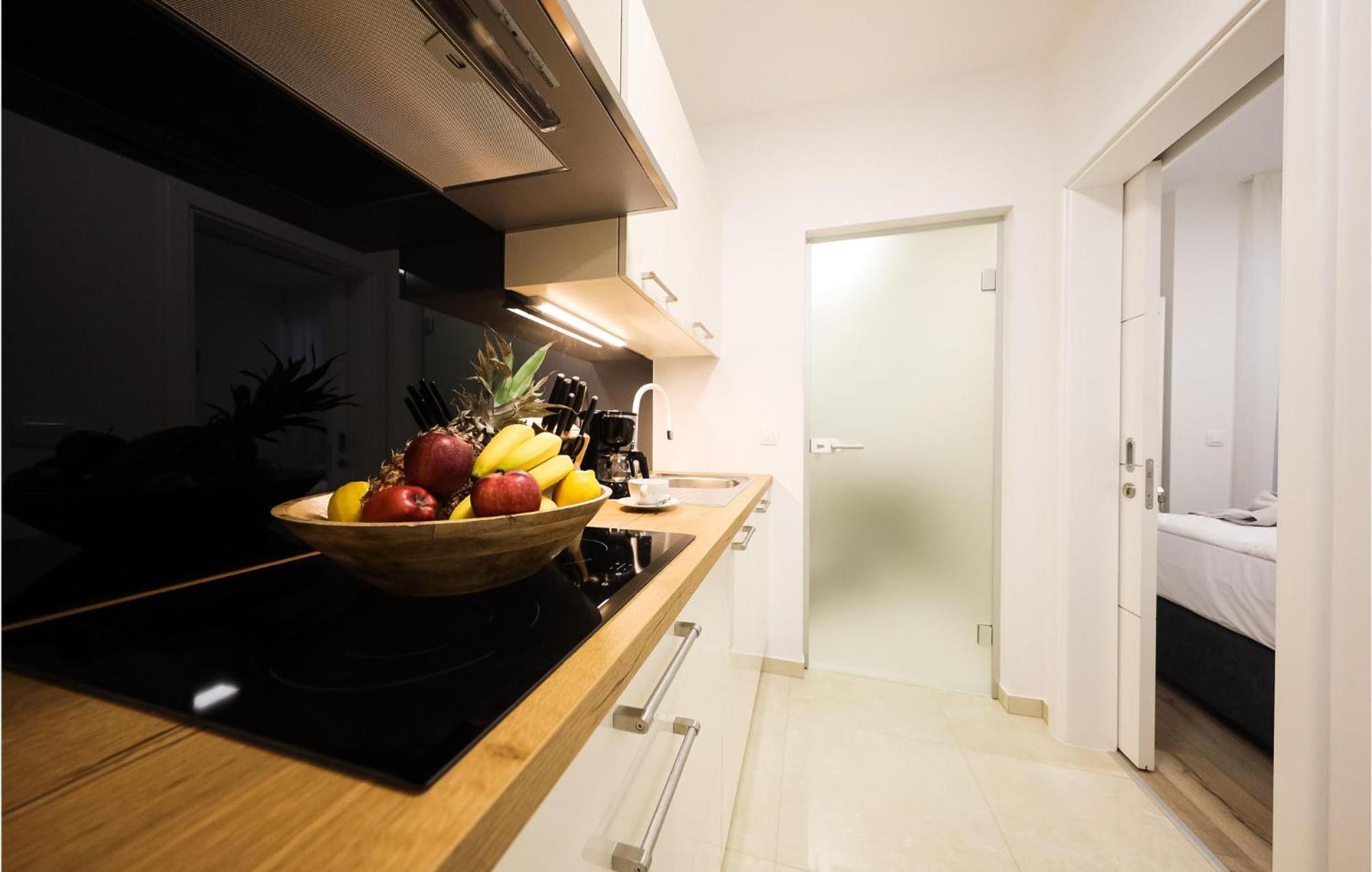 Lovely Apartment In Zadar With Wifi Kültér fotó