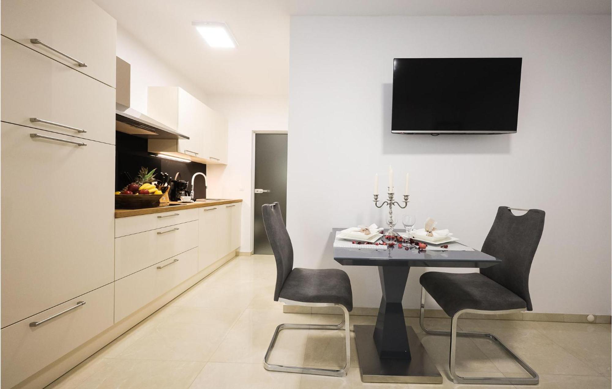 Lovely Apartment In Zadar With Wifi Kültér fotó